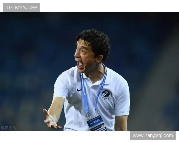 收官即归全场球迷裁判齐致意 收官即归全场球迷裁判齐致意